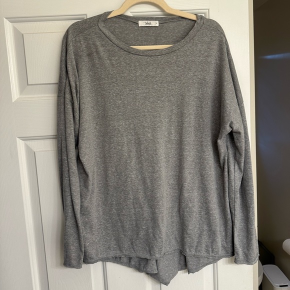 High low top - Picture 1 of 7